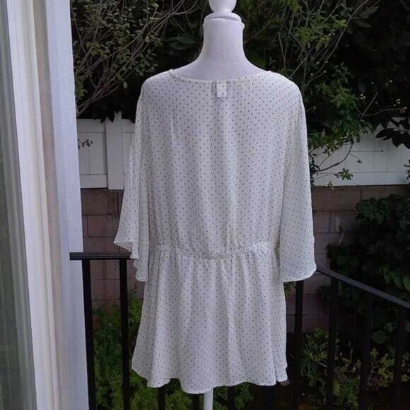 Torrid Blouse Women's 2X White--Small Black Polka Dots Georgette Faux Wrap - Picture 3 of 8